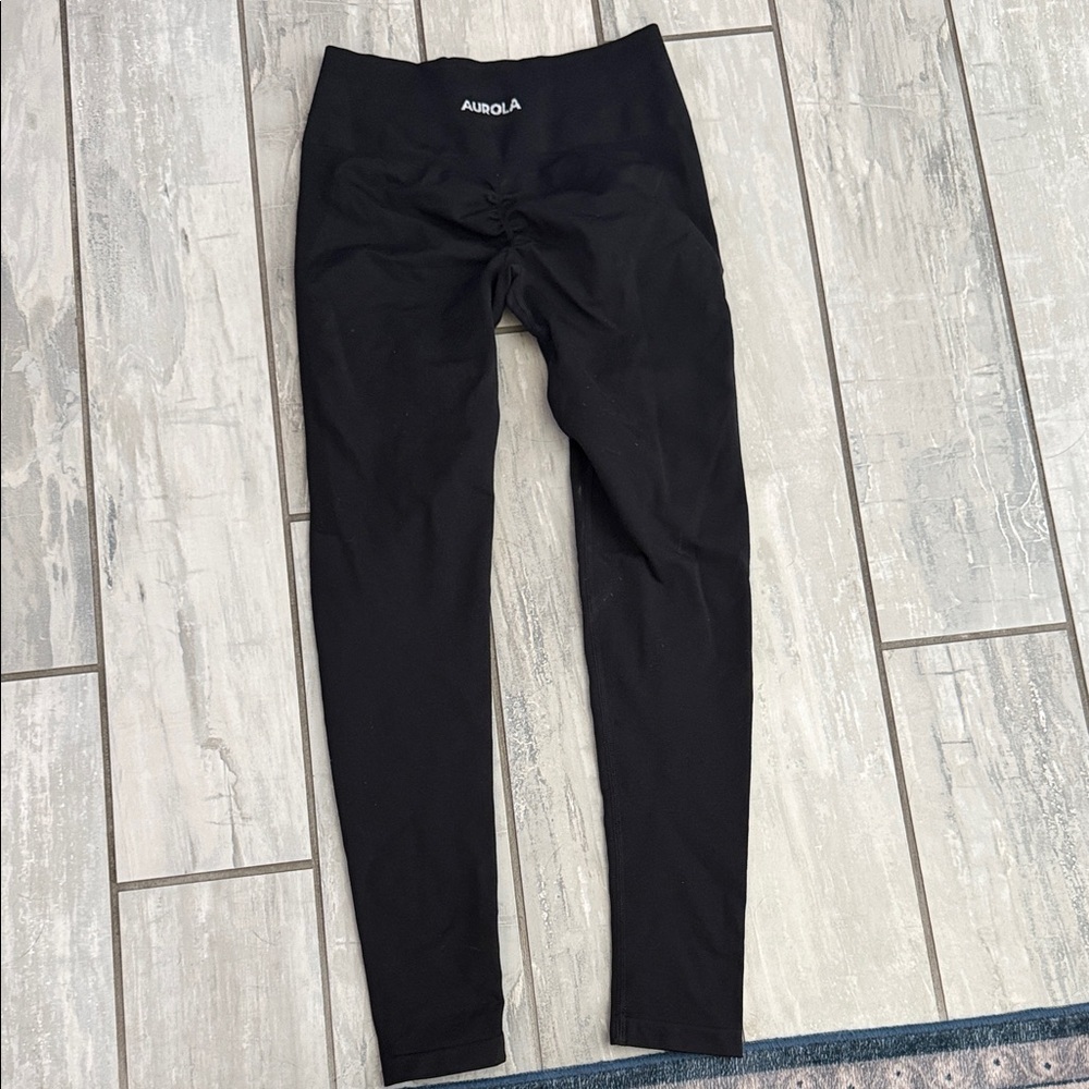 AURORA Women's Black Leggings